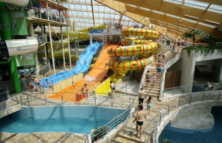 aquapark-cestlice-nejvetsi-aquapark-ve-stredni-evrope-aquapalace-praha